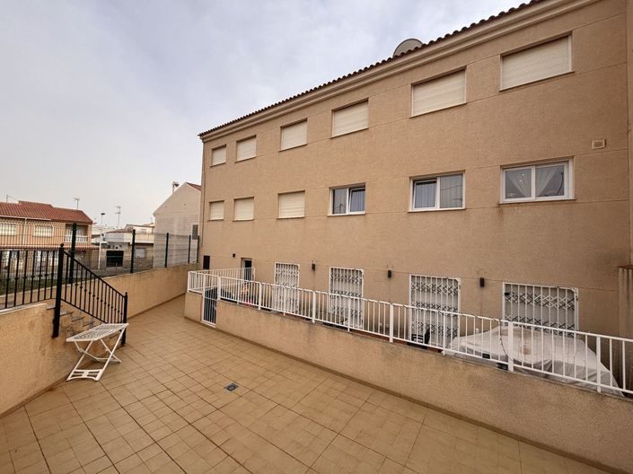 Image No.39-2 Bed Apartment for sale