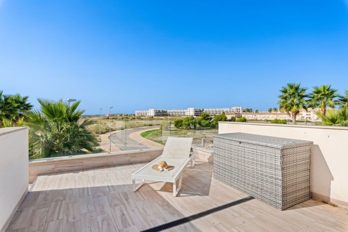 Image No.40-5 Bed Villa for sale