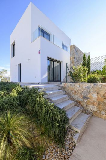 Image No.20-3 Bed Villa for sale
