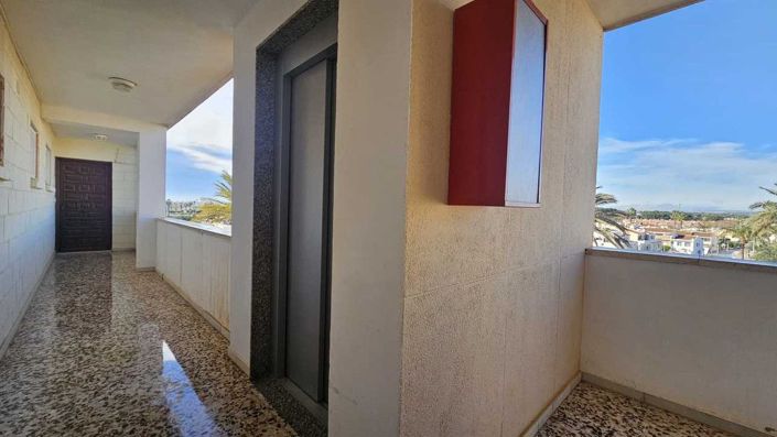 Image No.30-3 Bed Apartment for sale