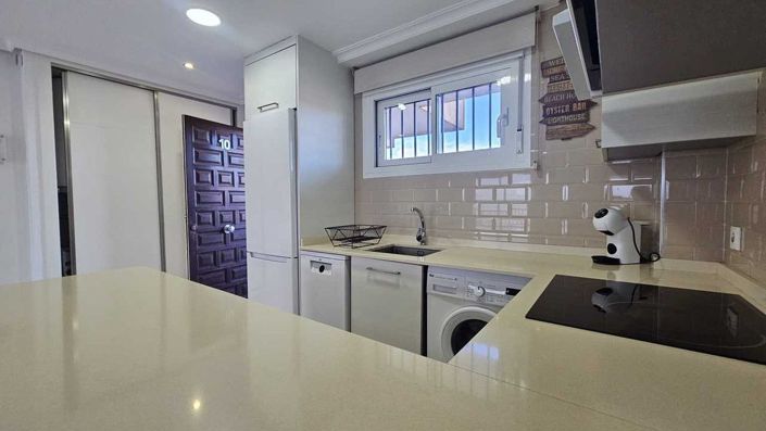 Image No.8-3 Bed Apartment for sale