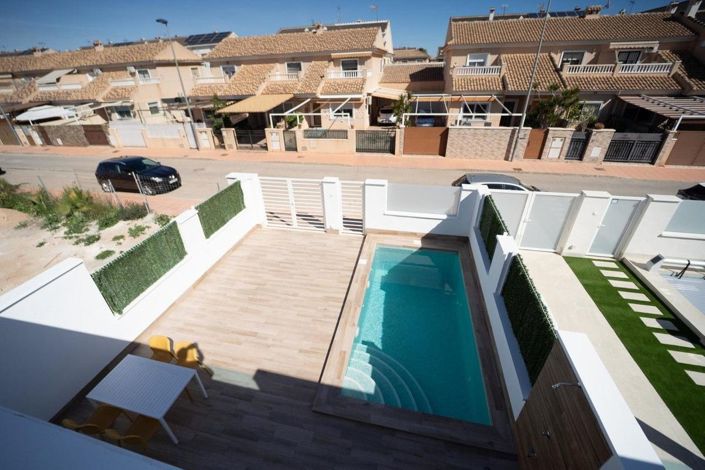 Image No.36-2 Bed House for sale