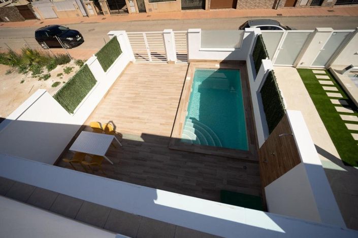 Image No.5-2 Bed House for sale