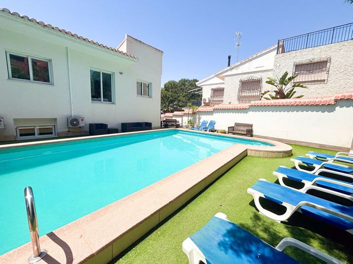 Image No.16-7 Bed Villa for sale