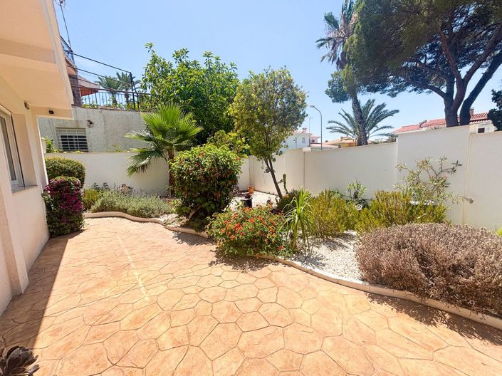Image No.5-7 Bed Villa for sale
