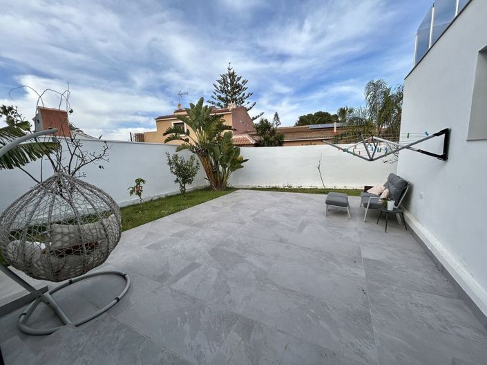 Image No.18-3 Bed Villa for sale