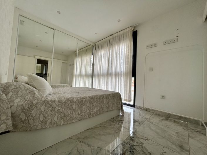 Image No.39-3 Bed Villa for sale