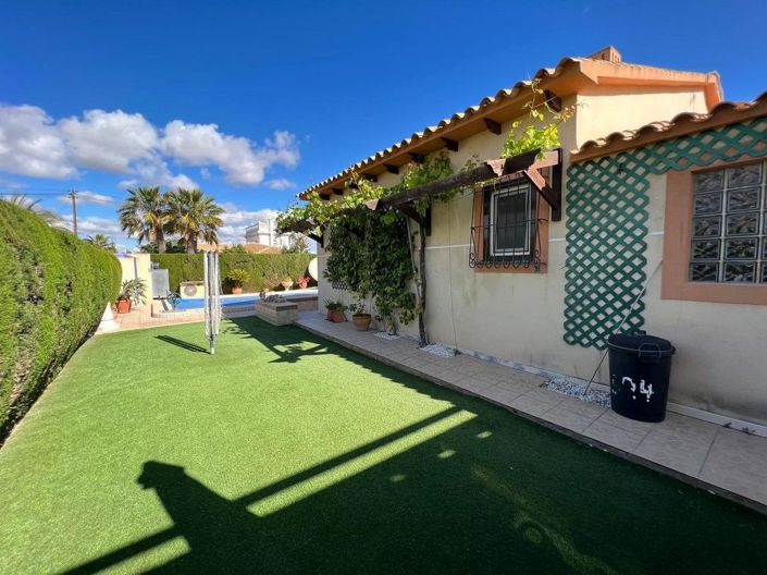 Image No.21-3 Bed Villa for sale