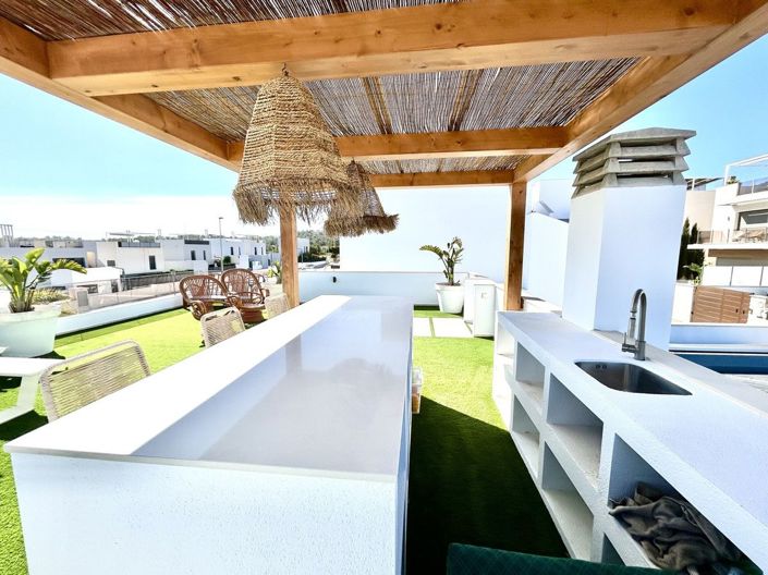 Image No.44-4 Bed Villa for sale