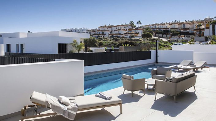 Image No.19-4 Bed Villa for sale
