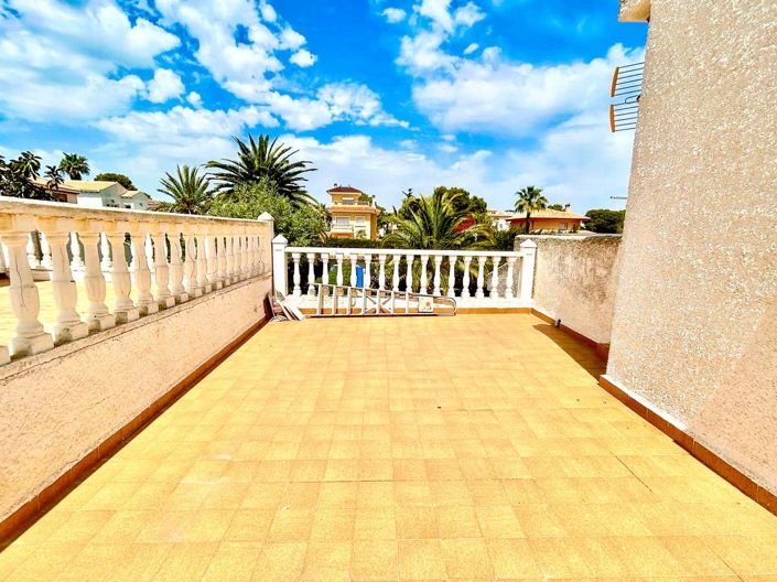 Image No.40-3 Bed Villa for sale