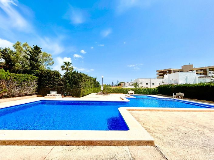 Image No.7-3 Bed Villa for sale