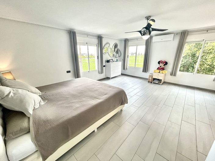 Image No.20-4 Bed Villa for sale