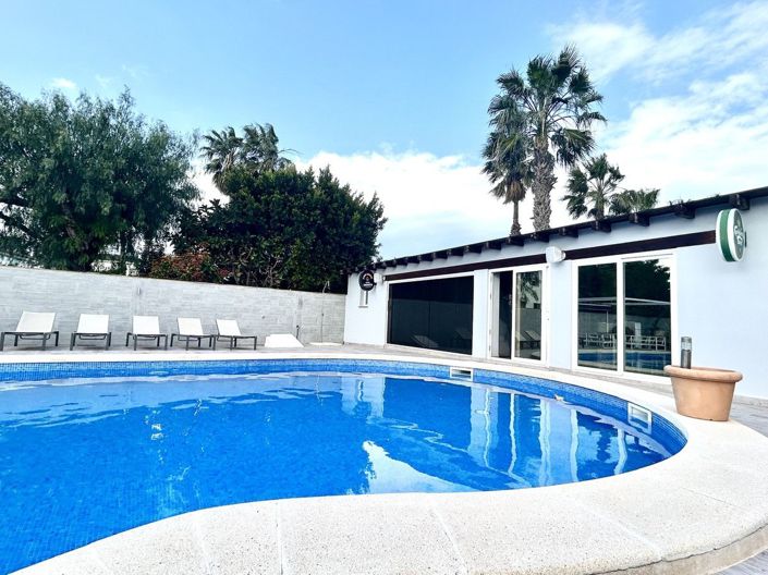 Image No.31-4 Bed Villa for sale