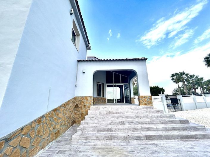 Image No.45-4 Bed Villa for sale