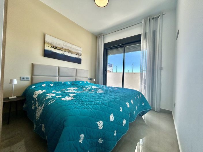 Image No.17-2 Bed Apartment for sale