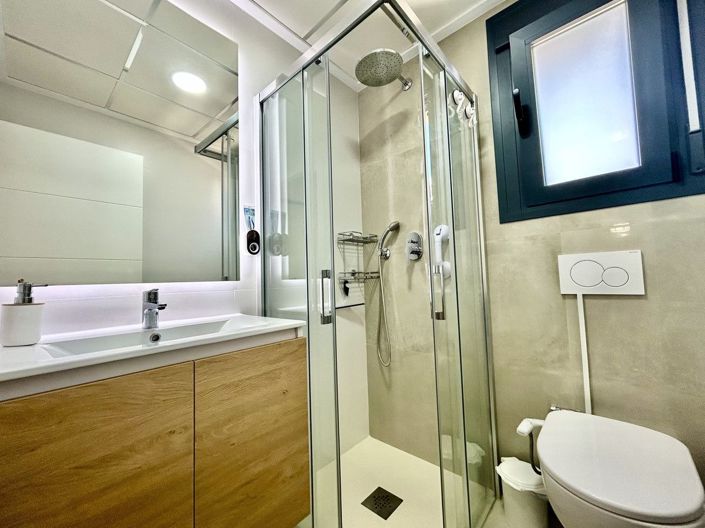 Image No.25-2 Bed Apartment for sale