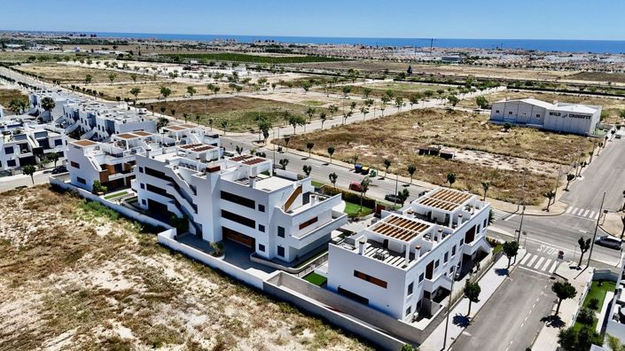 Image No.30-2 Bed Apartment for sale