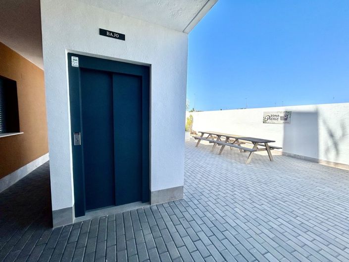 Image No.37-2 Bed Apartment for sale