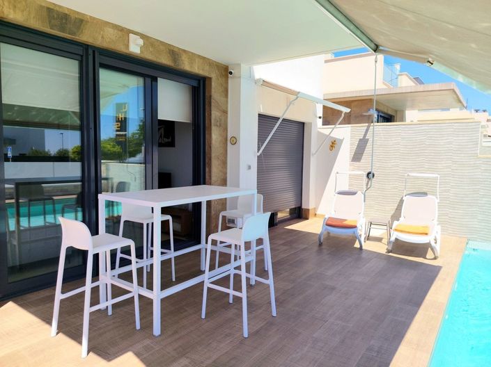 Image No.2-3 Bed Villa for sale