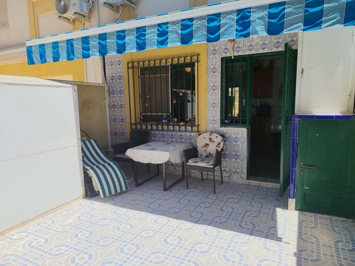 Image No.2-3 Bed House for sale