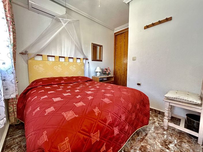Image No.20-3 Bed House for sale