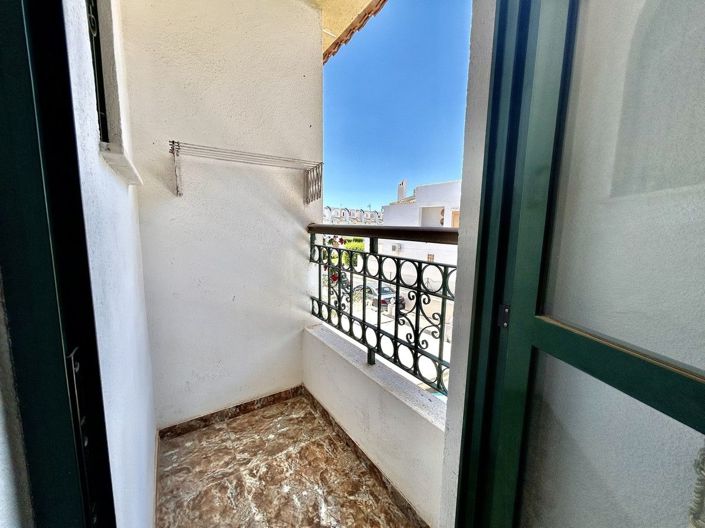 Image No.22-3 Bed House for sale