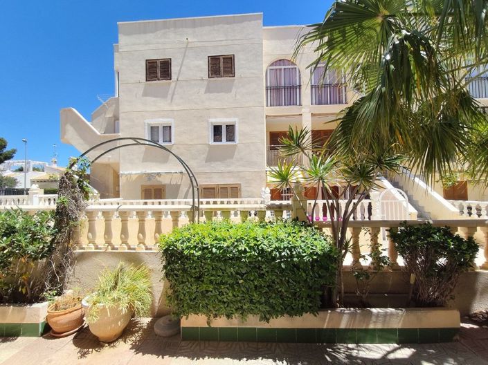 Image No.34-3 Bed House for sale