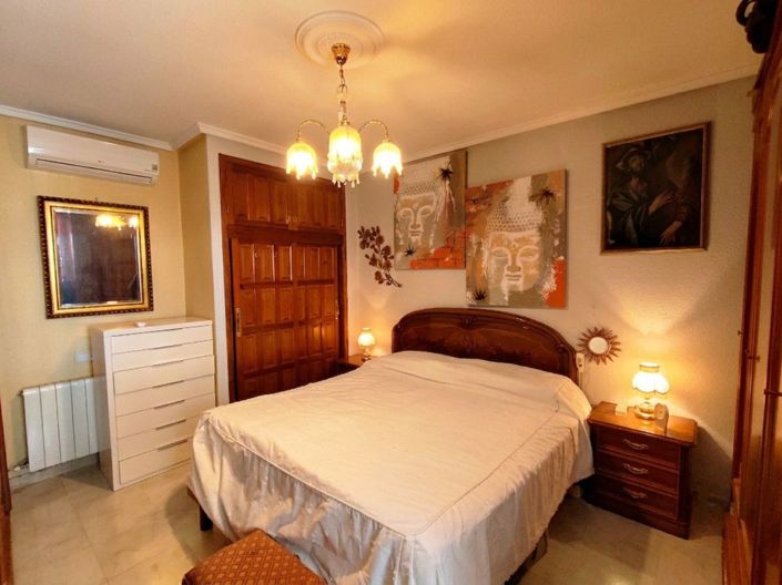 Image No.18-3 Bed Villa for sale