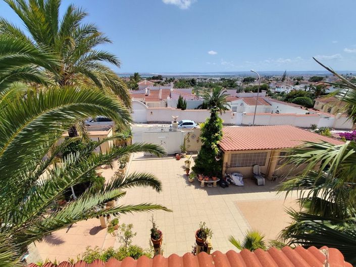 Image No.32-3 Bed Villa for sale