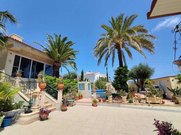 Image No.4-3 Bed Villa for sale