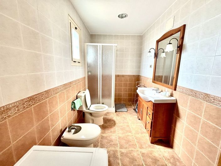 Image No.21-6 Bed Villa for sale