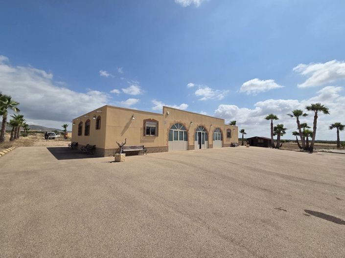 Image No.35-6 Bed Villa for sale