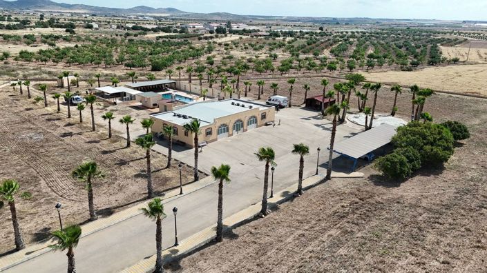 Image No.40-6 Bed Villa for sale