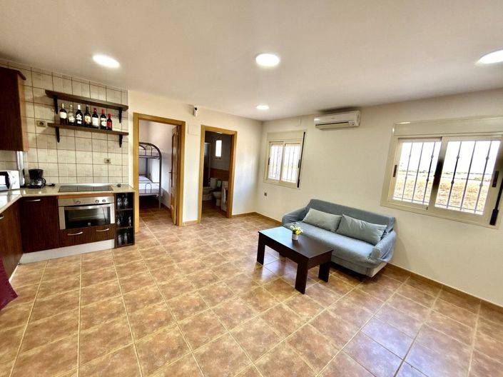 Image No.8-6 Bed Villa for sale