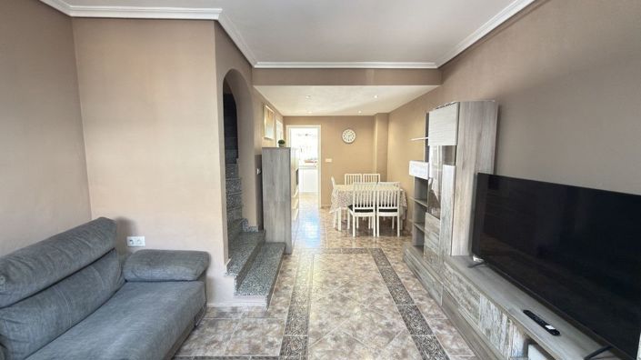 Image No.9-3 Bed House for sale