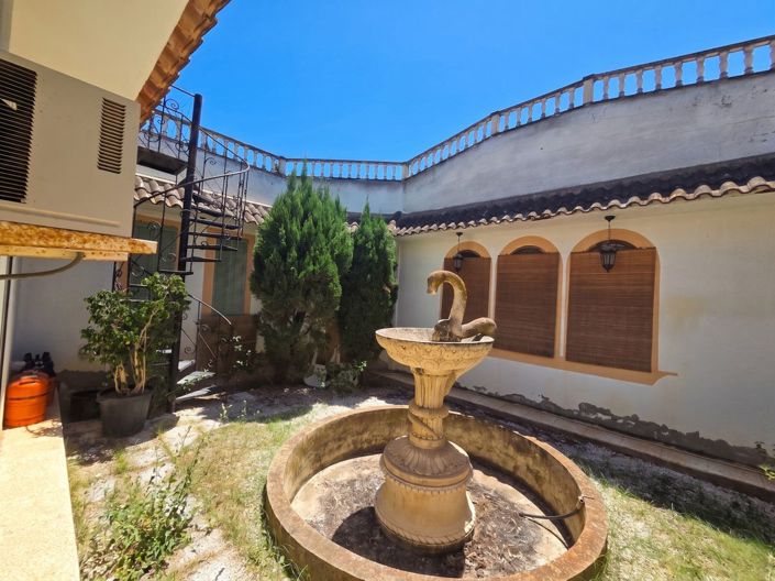Image No.22-9 Bed Villa for sale