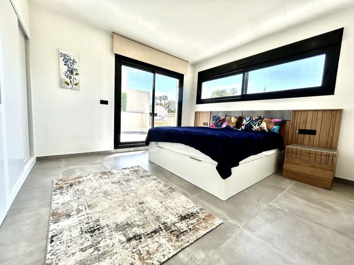 Image No.14-2 Bed Villa for sale