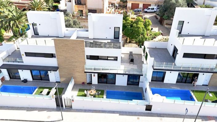 Image No.37-2 Bed Villa for sale