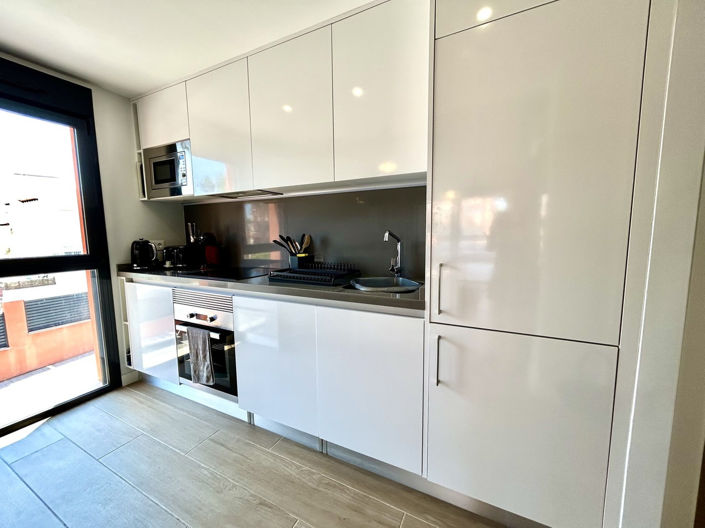 Image No.14-2 Bed Apartment for sale