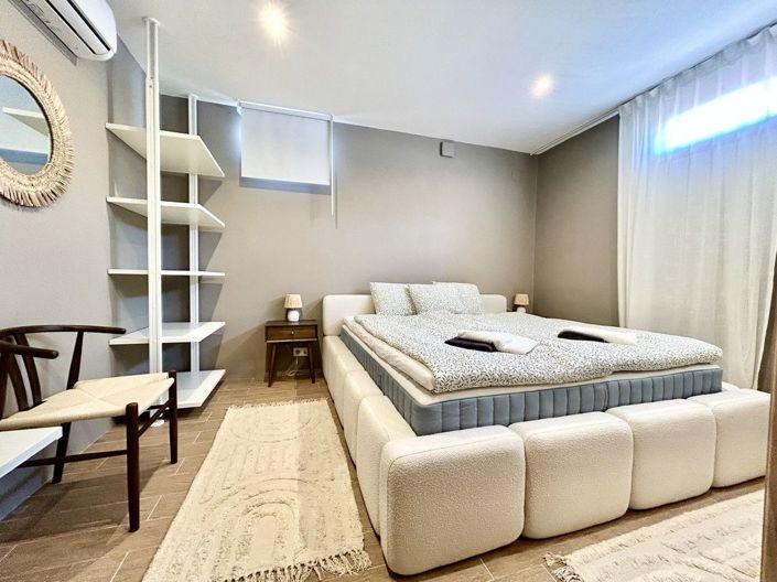 Image No.29-5 Bed Villa for sale