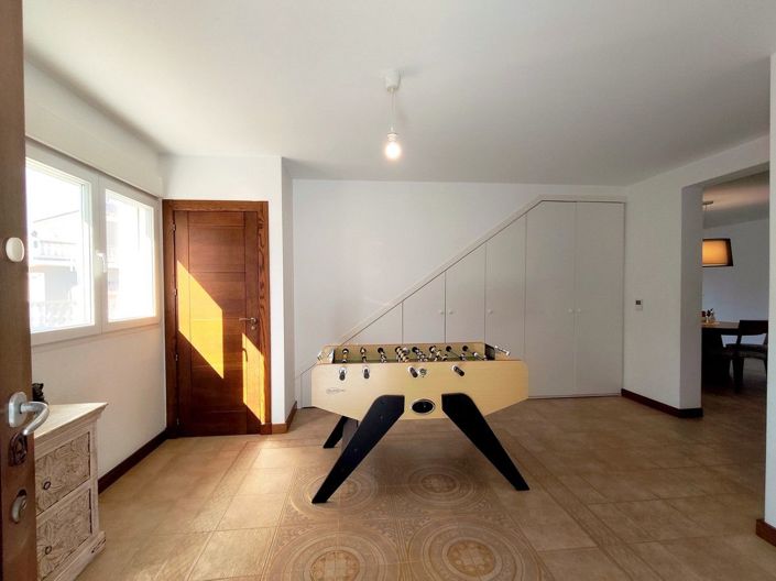 Image No.7-4 Bed Villa for sale