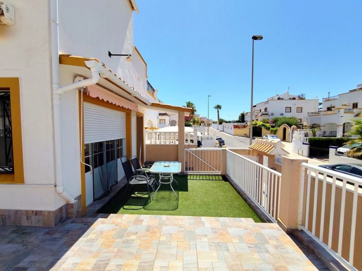 Image No.29-6 Bed House for sale