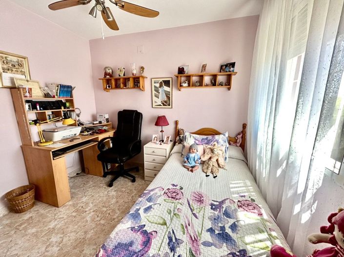 Image No.14-2 Bed House for sale