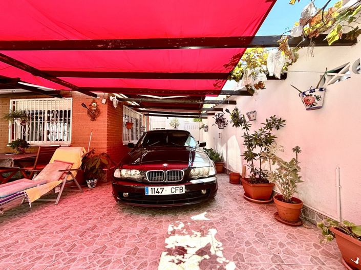 Image No.3-2 Bed House for sale