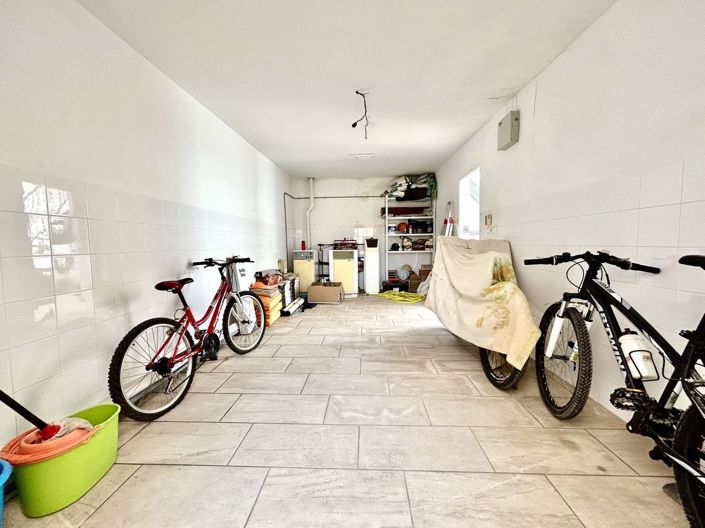 Image No.36-3 Bed House for sale