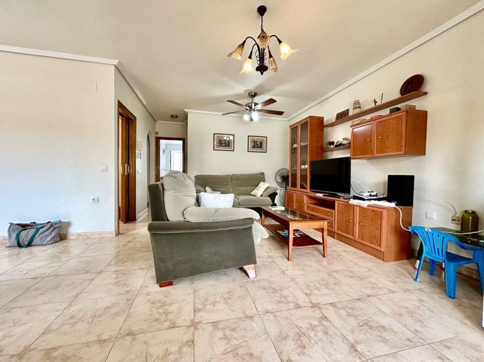 Image No.7-3 Bed House for sale