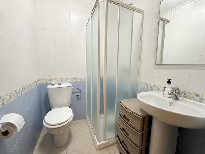 Image No.10-2 Bed Bungalow for sale