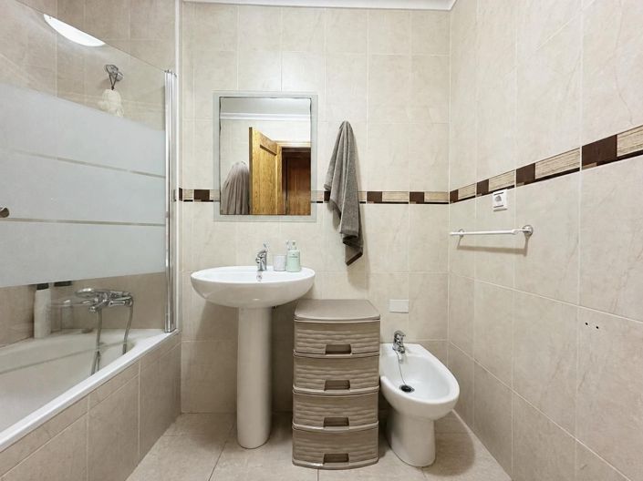 Image No.12-2 Bed Bungalow for sale