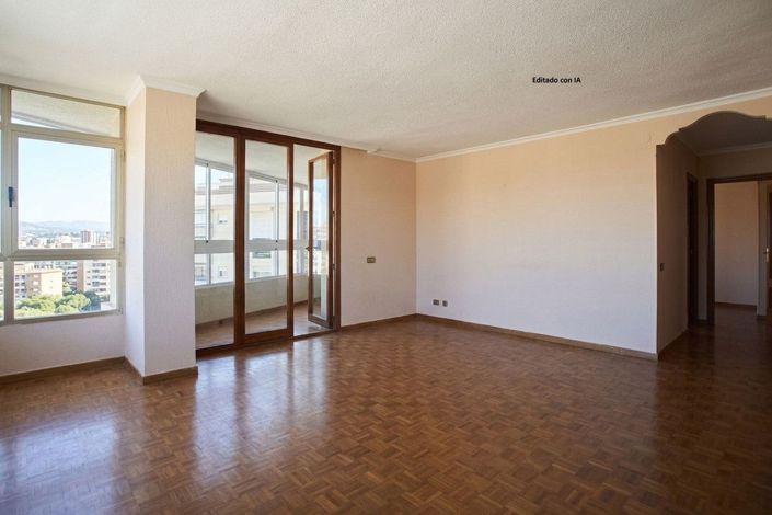 Image No.14-4 Bed Apartment for sale